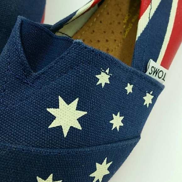 TOMS l One for One Flag Sneakers - Picture 8 of 8